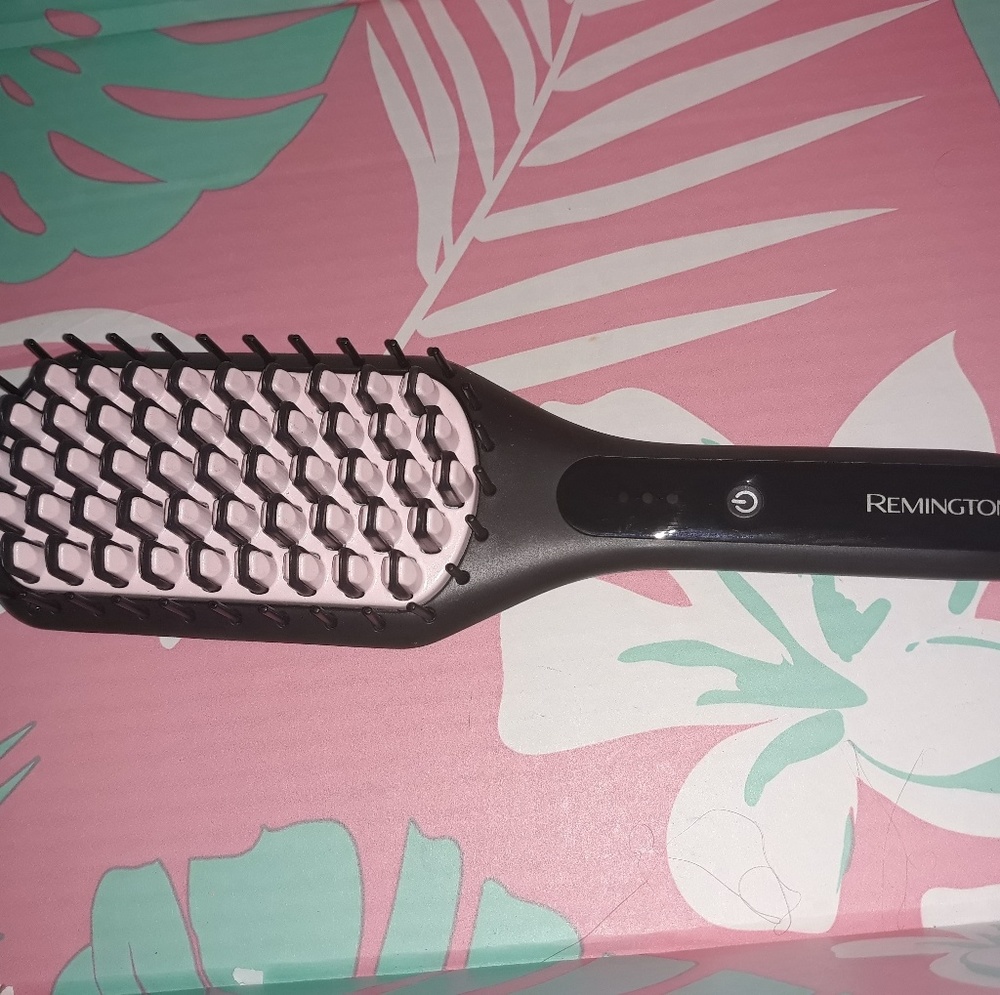 Remington hair straightening brush